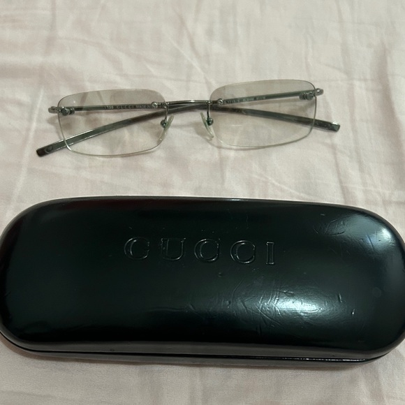 Gucci Silver Rimless Glasses with Black Case - Picture 1 of 10